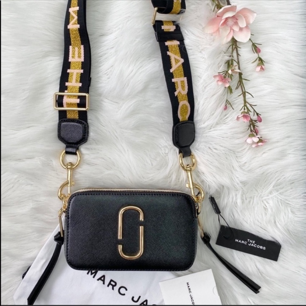 📸🌟 SOLD - MARC JACOBS Snapshot Camera Bag 🌟📸 - Picture 2 of 15